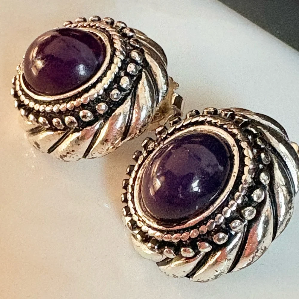 Avon Y2K Amethyst Cabochon Earrings Vintage Style Silver Statement Studs NIB 181 - Picture 7 of 14